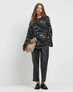 Womens Viscose Fluted Sleeve Top- Zebra