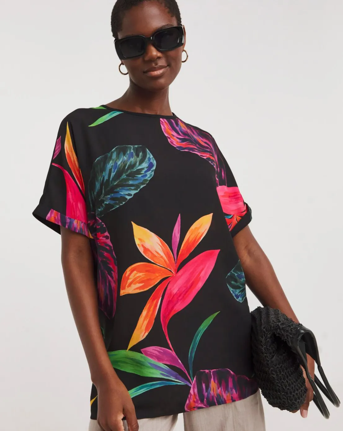 Woven Crepe Short Sleeve Boxy Top - Black Floral