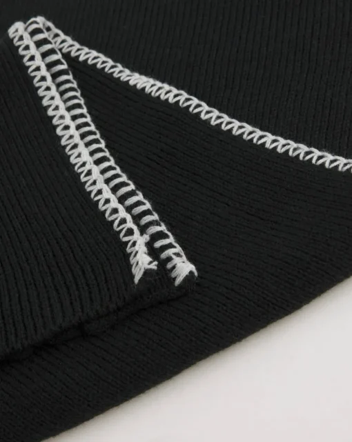 Black Hooded Contrast Stitch Scarf