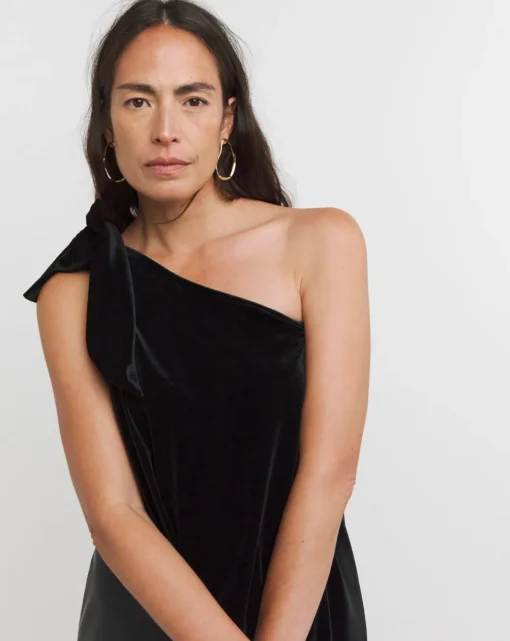 Black One Shoulder Bow Velvet Top