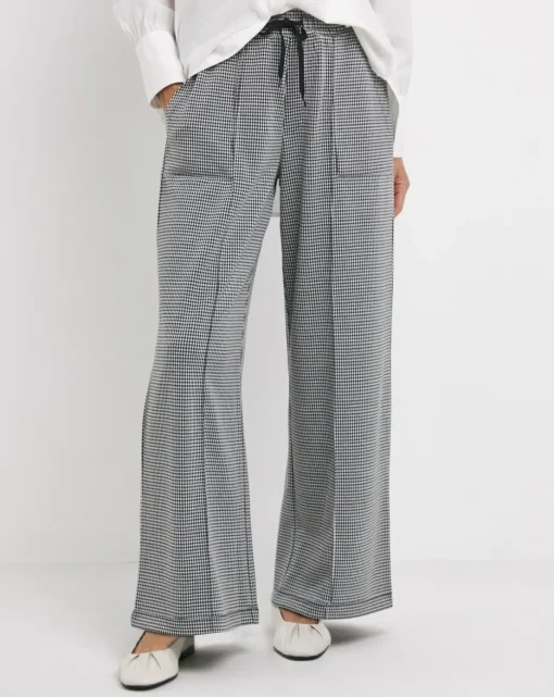 Houndstooth Stretch Ponte Pull On Wide Leg Trouser