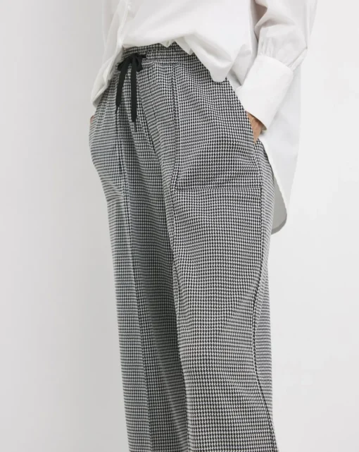 Houndstooth Stretch Ponte Pull On Wide Leg Trouser