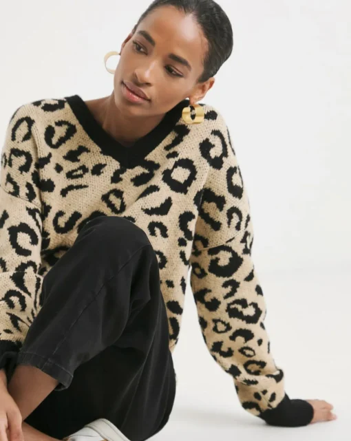 Leopard V Neck Jumper