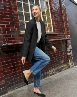 Mid Blue Barrel Leg Jean