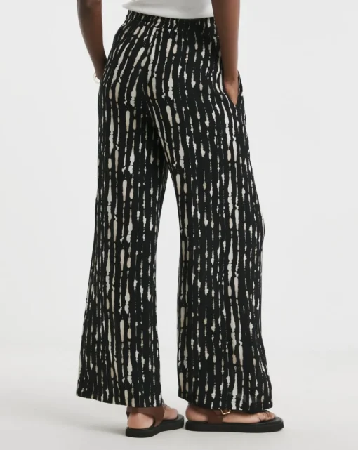 Printed Crinkle Wide Leg Trouser