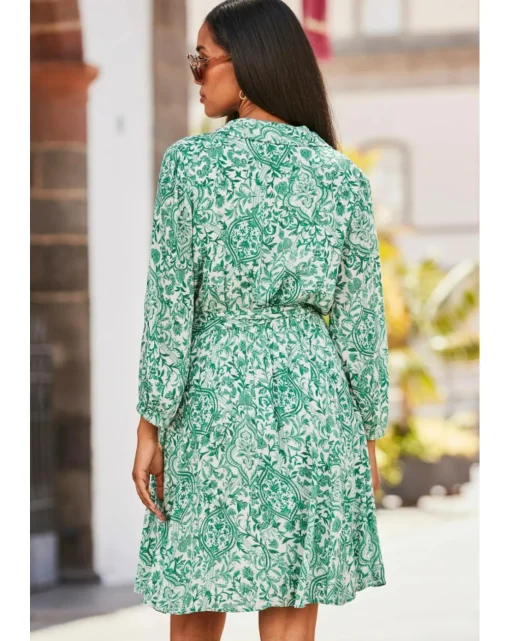 Sosandar White and Green Baroque Print Crinkle Shirt Dress